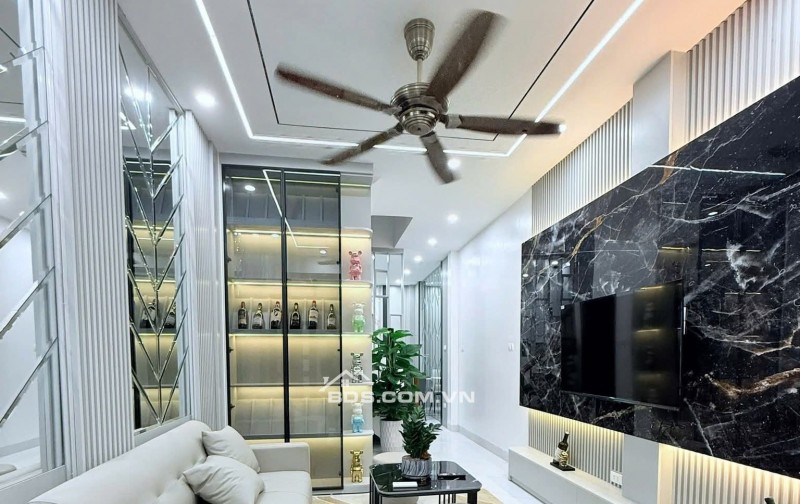 Nhà Đẹp, Ngõ Hoà Bình 7, Hai Bà Trưng 40m, 4 tầng, mt 3.3m, giá 9.5 tỷ