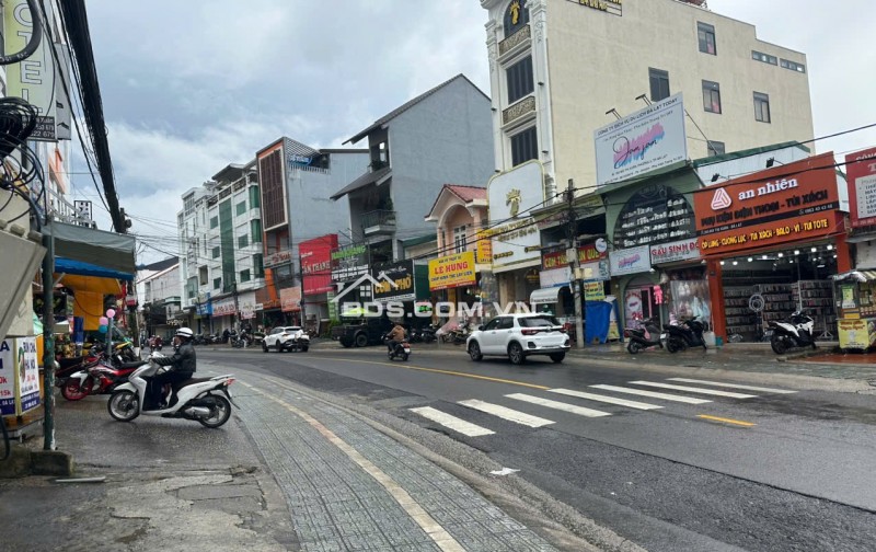 Chính Chủ Bán Nhà Phố Căn Góc 2 Mặt Tiền 14Bis Bùi Thị Xuân, Phường 2, Thành Phố Đà Lạt, Lâm Đồng.