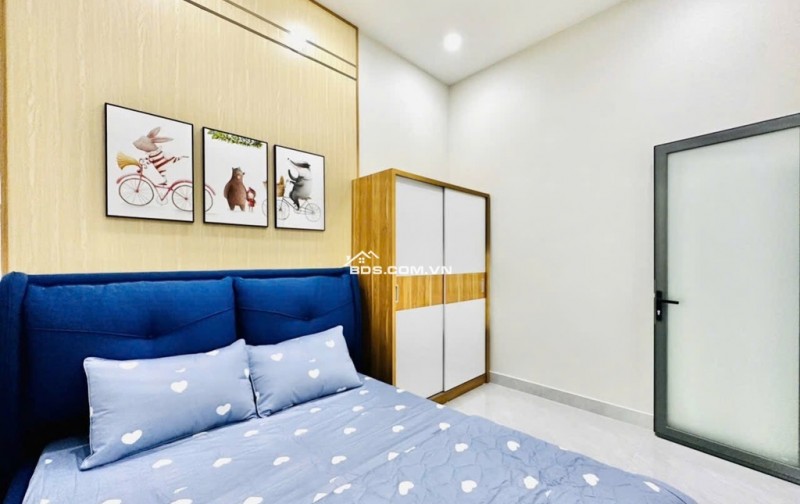 HXH Q3 yên lành sát Q1, vuông không dính quy hoạch lộ giới, sân thượng