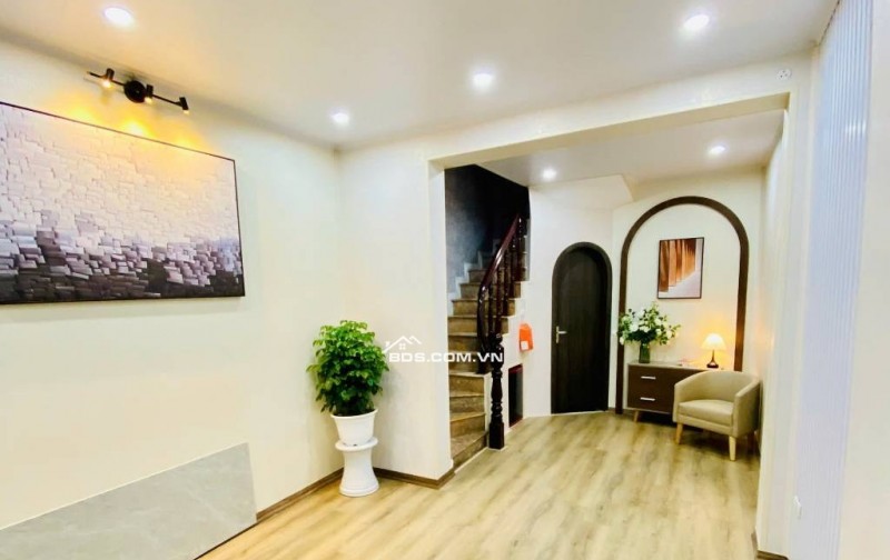 THÁI HÀ - Ô TÔ TRÁNH - KD - 6 TẦNG MỚI ĐẸP