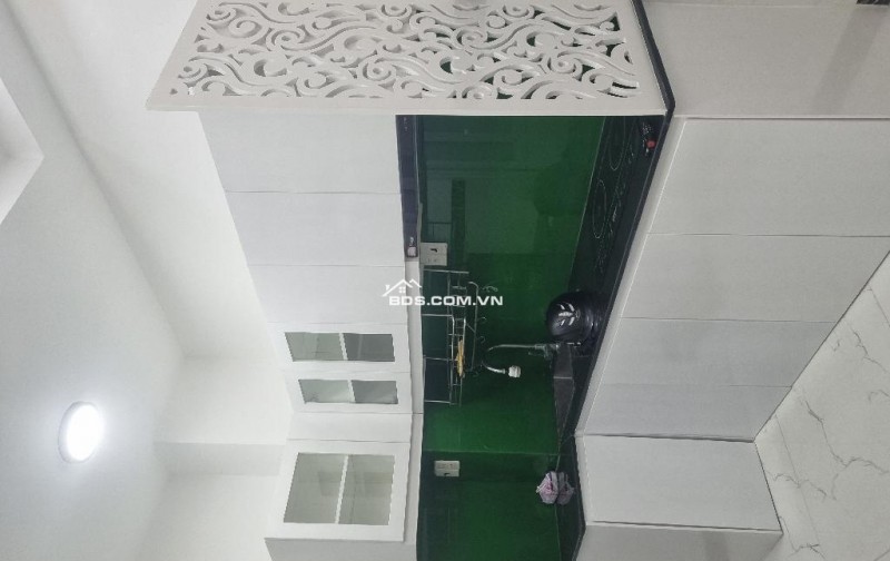 HXH 1 sẹc Q3 sát Q1 thông thẳng Hoàng Sa - xóm Công giáo an lành