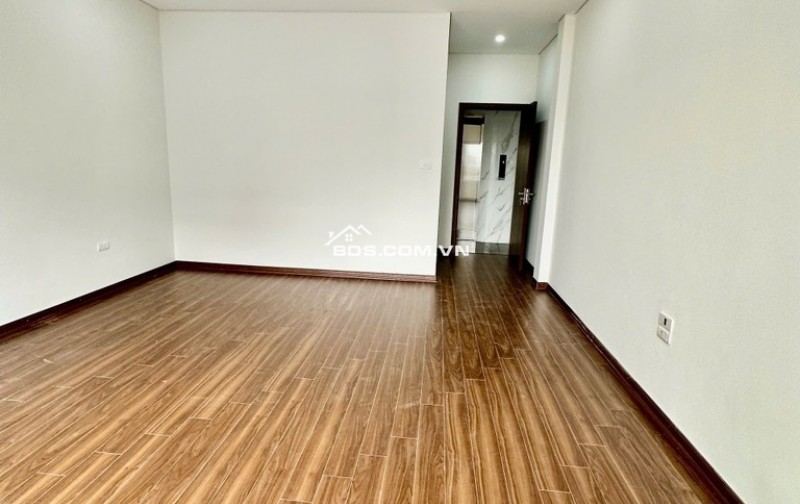 NHÀ MỚI TINH – 6 TẦNG, THANG MÁY HIỆN ĐẠI TẠI TRUNG TÂM THẠCH BÀN - GIÁ NHỈNH 8 TỶ!