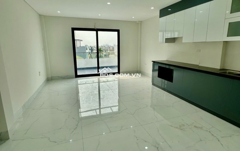 NHÀ MỚI TINH – 6 TẦNG, THANG MÁY HIỆN ĐẠI TẠI TRUNG TÂM THẠCH BÀN - GIÁ NHỈNH 8 TỶ!
