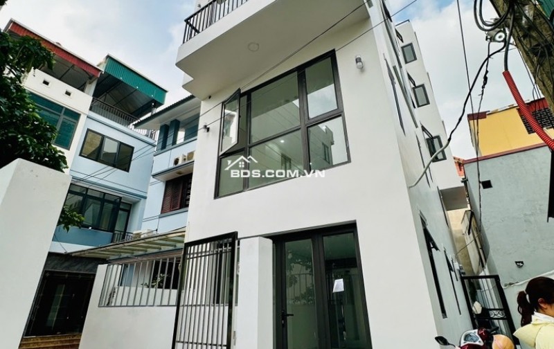 NHÀ THẬT, HÌNH ẢNH THẬT, GIÁ THẬT - THANG MÁY KÍNH - NGÕ NÔNG - CHỈ VIỆC SÁCH VALI VỀ Ở - TRUNG TÂM SÀI ĐỒNG.