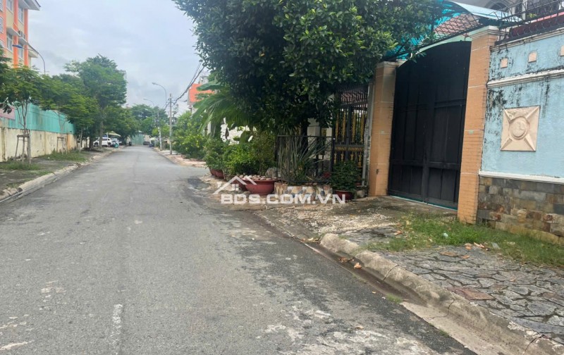 BÁN ĐẤT NỀN ĐẤT BIỆT THỰ PHƯỜNG BÌNH TRỊ ĐÔNG B, DT 220M2 SHR  25 TỶ. LH: A. SƠN -0901181789