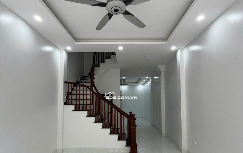 NHÀ LA KHÊ 7 TỶ 45M, NGÕ THÔNG, OTO, THANG MÁY NHẬP KHẨU