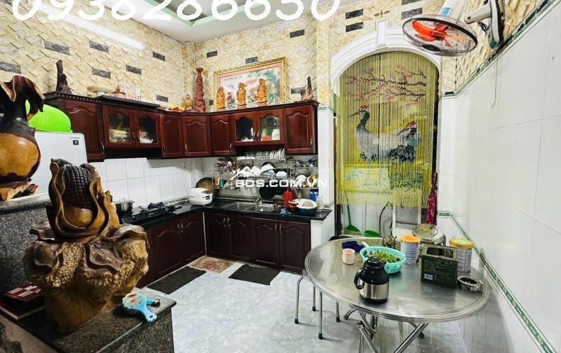 Bán Nhà Phường Tân Chánh Hiệp Quận12 , Nhà 4 Tầng: DT:( 4m x 17m ), Sổ Công Nhận 67m2
