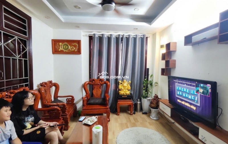 Bán gấp nhà dân xây 4 tầng lô góc - ô tô đỗ của - cổ điển a,tứ hiệp thanh trì chỉ 6đ hơn.