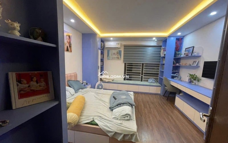 Bán nhà TT Văn Điển - Ngọc Hồi, nhà 5 tầng,full công năng,nội thất,ô tô đỗ cổng chỉ 5đ
