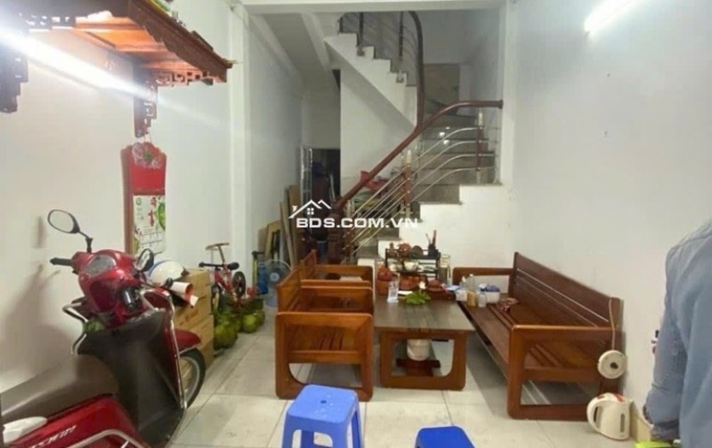BÁN NHÀ PHÂN LÔ MẠC THÁI TỔ - Ô TÔ TRÁNH - KD VĂN PHÒNG ĐỈNH.