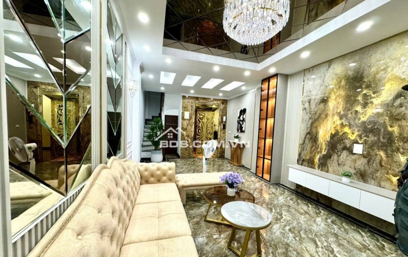 Nhà Đẹp Ngõ Ô Tô Võ Thị Sáu, Hai Bà Trưng 40m, 7 tầng, mt 4m, giá 17.8 tỷ