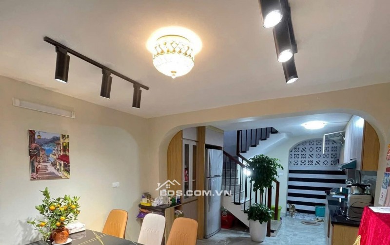 Nhà Đẹp Gần Đường Ô TÔ Trương Định, Hoàng Mai 48/52m, 5 tầng, mt 3.6m, giá 8.8 tỷ.