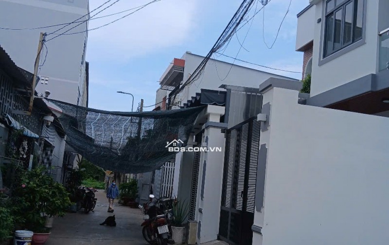Bán đất tặng nhà đường Trần Ngọc Giải, xe 16 chỗ vào thẳng 50 mét. P6, TP Mỹ Tho