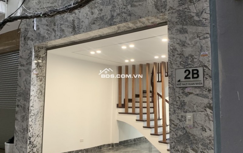 Bán nhà Khương Đình Ngã Tư Sở 35m 6 T Cầu thang máy, cách đường 70m. 8.xx tỷ.