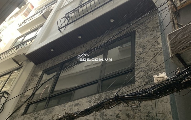 Bán nhà Khương Đình Ngã Tư Sở 35m 6 T Cầu thang máy, cách đường 70m. 8.xx tỷ.