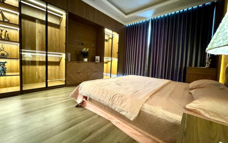 Bán Gấp Siêu Phẩm Nhà Yên Hòa, Cầu Giấy 40m2 – 5 Tầng – MT  5m – Giá chỉ 8 tỷ