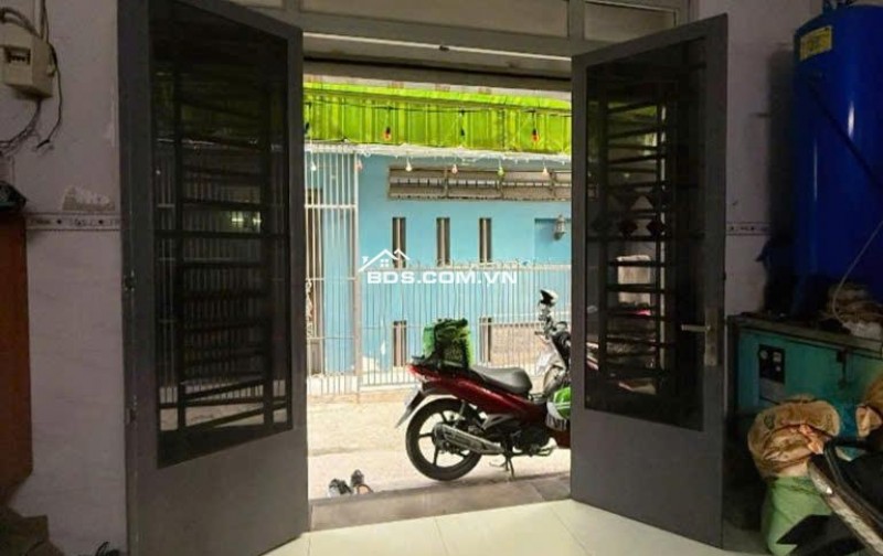 Nhà 2 lầu Đúc Kiên Cố , DT 63m2 - 3PN, 2WC, DT: ( 5m x 12,5m ) .Đường Nguyễn Thị Đặng Phường Tân Thới Hiệp - Q12