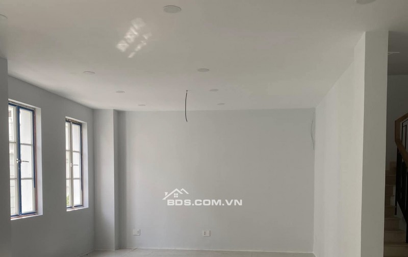  BIỆT THỰ ĐẲNG CẤP SAIGON PEARL – 3 TẦNG – 6PN – 433M² – CHO THUÊ 470 TRIỆU/THÁNG