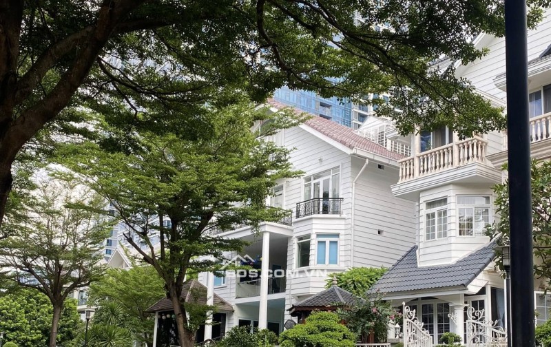  BIỆT THỰ ĐẲNG CẤP SAIGON PEARL – 3 TẦNG – 6PN – 433M² – CHO THUÊ 470 TRIỆU/THÁNG