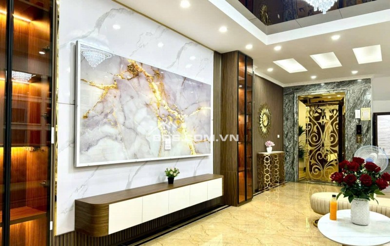 Nhà Đẹp Ngõ Ô Tô Võ Thị Sáu, Hai Bà Trưng 40m, 7 tầng, mt 4m, giá 17.8 tỷ