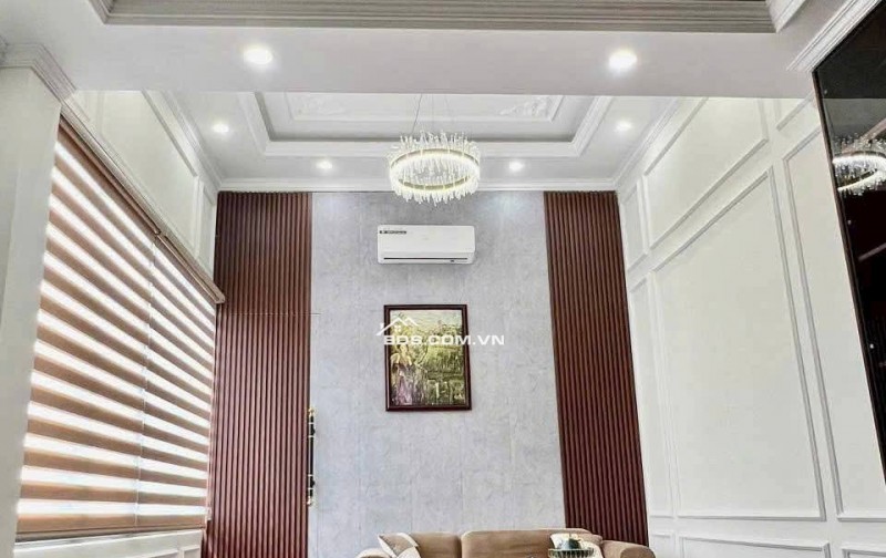 Nhà Đẹp Kinh Doanh VP Nguyễn Văn Huyên, Cầu Giấy 45m, 7 tầng, mt 4m, giá 19.5 Tỷ.