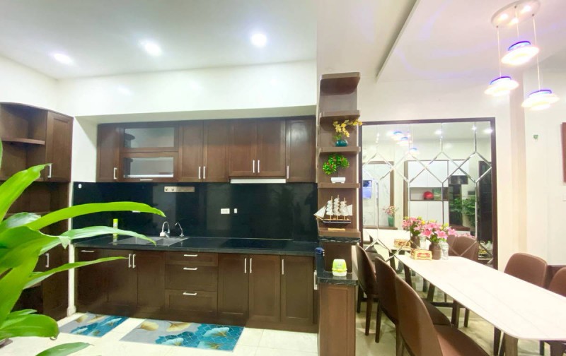 SIÊU PHẨM NHÀ ĐẸP – PHỐ NGUYỄN VIẾT XUÂN – DT 40M2 5 TẦNG TẶNG FULL NỘI THẤT – GIÁ TỐT HIẾM CÓ