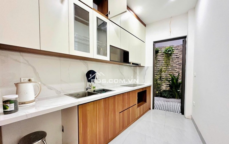  #HOA_HẬU MINH KHAI - 5 TẦNG - NHỈNH 8 TỶ - DT 42m2 - GIAO NGÃ TƯ CHỢ MƠ TRƯƠNG ĐỊNH - AN NINH CAO