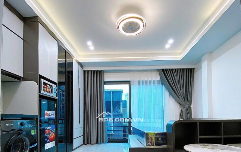 Nhà Đẹp Dòng Tiền, Đường Hoàng Mai 50m, 7 tầng, mt 4.3m, giá 14.8 tỷ.