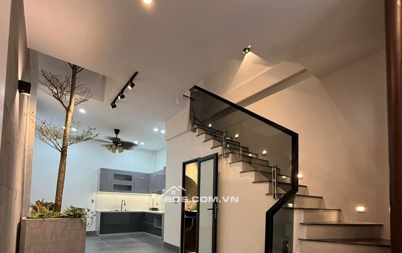 BÁN NHÀ SIÊU ĐẸP 3.15 TỶ 3 TẦNG 60M2 Ô TÔ CHẠY THÔNG - TÔ HIẾN THÀNH