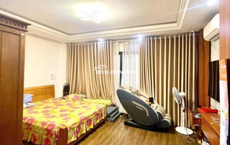 Một Nhà Ra Phố - Hàng Xóm Ngã Tư Sở - Lô Góc - Thang Máy - 42m, 6 Tầng - Nhỉnh 11 Tỷ.