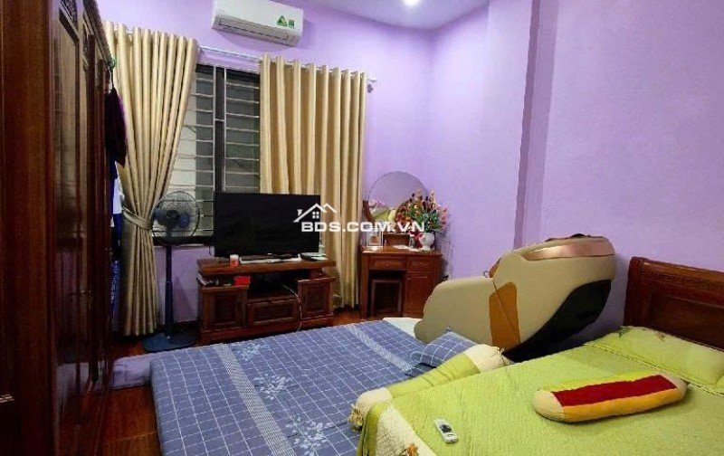 Bán Nhà Quan Nhân, Thanh Xuân - Nhỉnh 9 Tỷ - Gần Phố - 3 Gác Tránh - 46m, 4 Tầng.