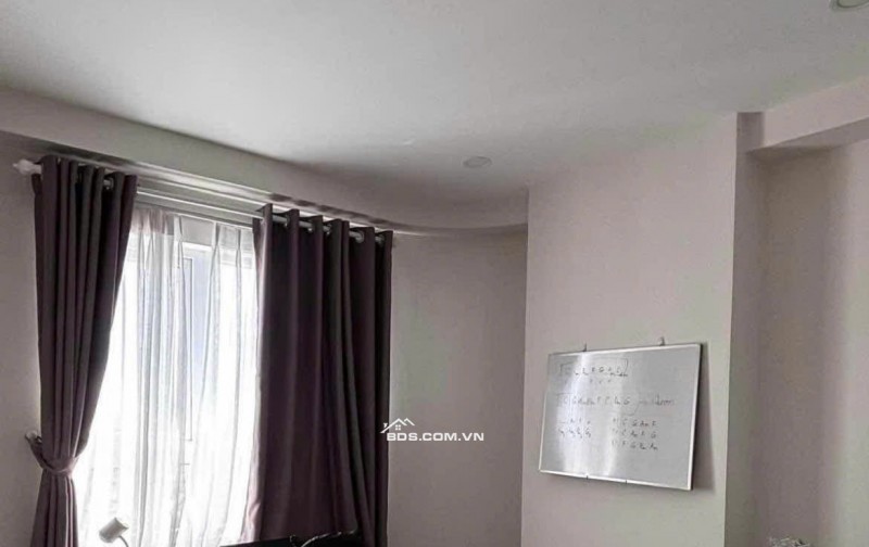 12tr/tháng, Chung cư Miếu Nổi, Vũ Huy Tân, BT: 72m2, 2p ngủ NTCB, 12tr/th