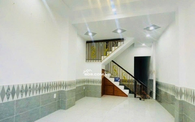 Bán căn nhà Linh Tây Thủ Đức – 1 trệt 1 lầu – ngay Kha Vạn Cân – giá 3.4 tỷ