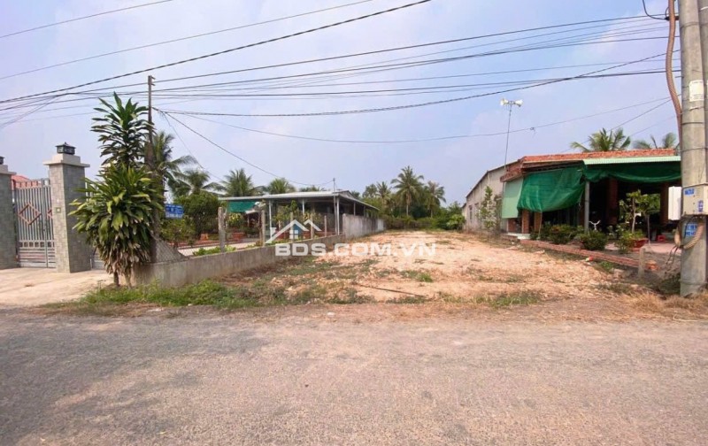 NỢ NGÂN HÀNG BÁN GẤP 275M2 ĐẤT T.CƯ KẾ BÊN KCN DÂN CƯ ĐÔNG. GIÁ 190TR