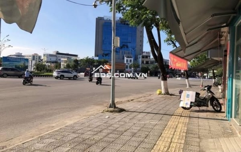 Lô đất mặt tiền ngay vòng xoay cổng sân bay Đà Nẵng -Vị trí vàng kinh doanh và văn phòng