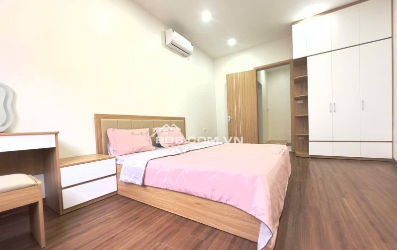 Bán nhà Định Công, 34m2, MT 3.7m, ngõ ô tô tránh đỗ ngày đêm, giá 6,1 tỷ