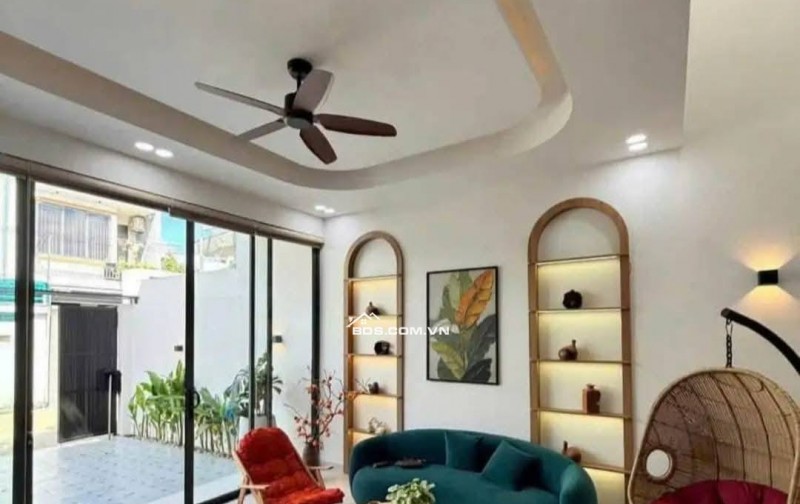 Chủ đi nước ngoài cần bán gấp nhà đường Nguyễn Hữu Trí Bình Chánh