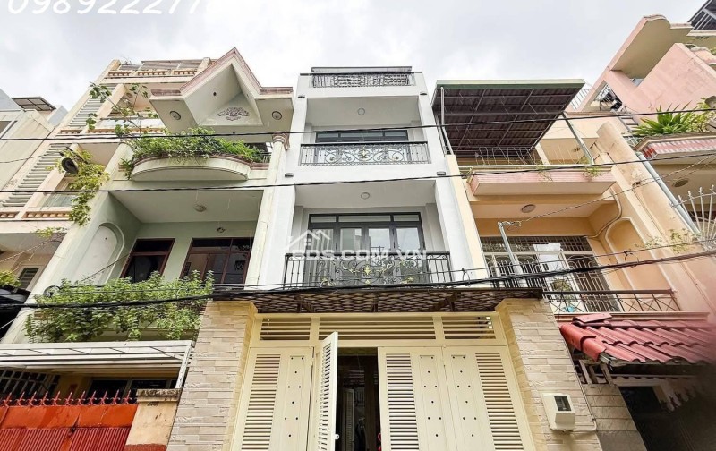 VIP P25 [#BÌNH_THẠNH]- GIÁP KHU D - HẺM XE HƠI ĐẬU NGÀY ĐÊM — 70m2 (4x17.5) - 4 TẦNG XÂY MỚI 100% - 5PN - LỆCH TẦNG CỰC ĐẸP.