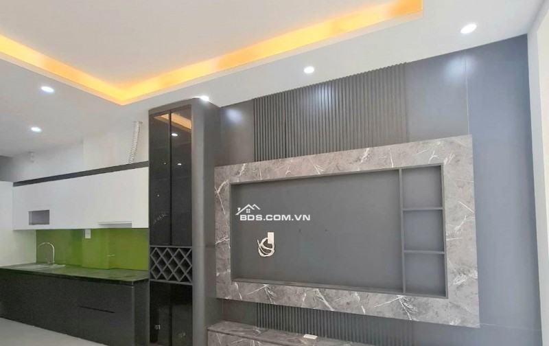 BÁN NHÀ 6 TẦNG THANG MÁY PHỐ NGỌC THỤY, LÔ GÓC, Ô TÔ VÀO NHÀ, DT: 41M, GIÁ CHÀO: 11,5 TỶ CÓ TL