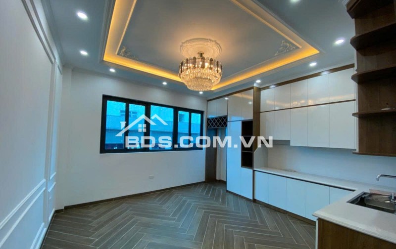 : NHÀ ĐẸP VŨ TÔNG PHAN MẶT NGÕ KINH DOANH,2 THOÁNG TRƯỚC SAU,NGÕ Ô TÔ THÔNG 37M, GIÁ 12,5 tỷ