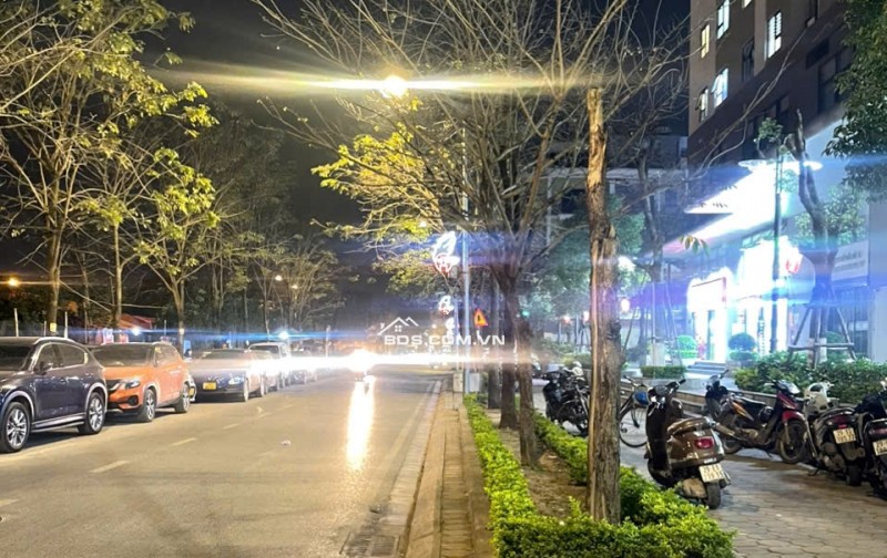 Bán gấp nhà dân xây 4 tầng lô góc - ô tô đỗ của - cổ điển a,tứ hiệp thanh trì chỉ 6đ hơn.