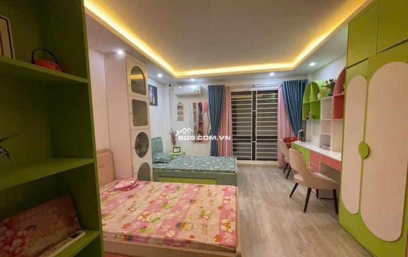 Bán nhà TT Văn Điển - Ngọc Hồi, nhà 5 tầng,full công năng,nội thất,ô tô đỗ cổng chỉ 5đ