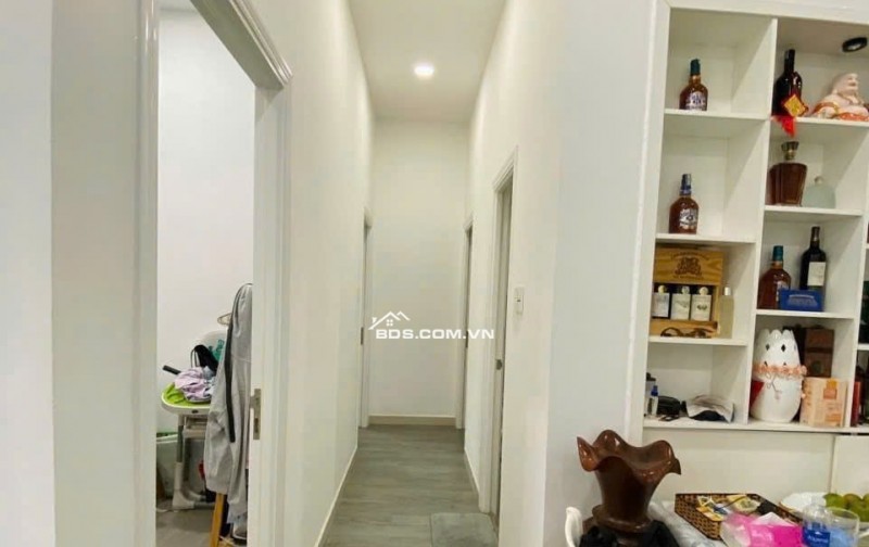 Chung cư Saigon Town, Tân Phú: 100m2, 3pn, 2wc, Căn góc, 11tr/th