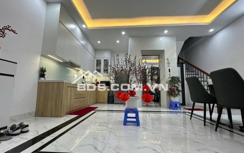 Nhà Đẹp Gần Đường Ô TÔ, Thang Máy Trương Định, Hai Bà Trưng 34m, 5 tầng, mt 5.5m, giá 7.98 tỷ.