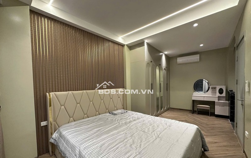 Nhà Đẹp Kinh Doanh, Thang Máy, Chợ Khâm Thiên 34m, 7 tầng, mt 6m, giá 12 tỷ