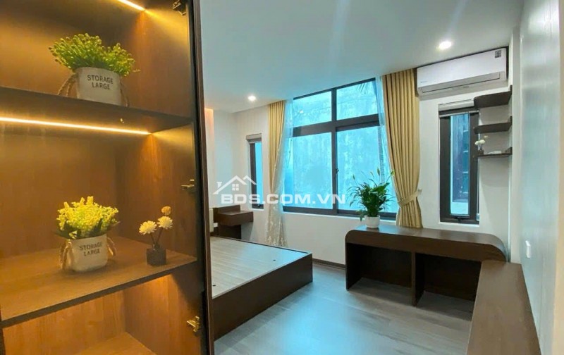 Nhà Đẹp Thang Máy Quan Nhân, Thanh Xuân 30m, 5 tầng, mt 4.6m, giá 7.9 tỷ