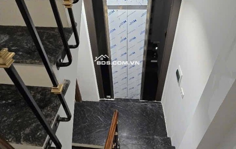 Nhà Đẹp Kinh Doanh, Thang Máy, Ngõ Văn Chương, Đống Đa 25m, 5 tầng, mt 4.5m, giá 7.79 tỷ