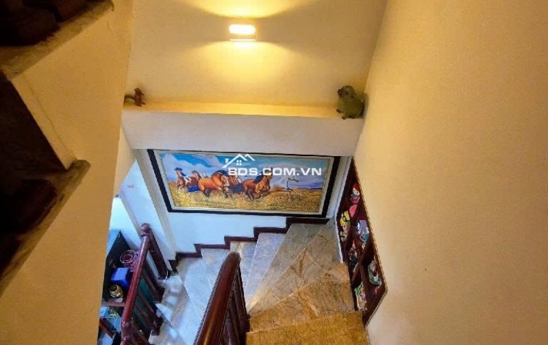 Bán Nhà Quan Nhân, Thanh Xuân - Nhỉnh 9 Tỷ - Gần Phố - 3 Gác Tránh - 46m, 4 Tầng.