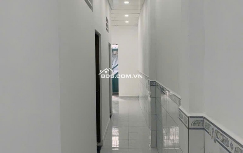 CHỦ GỬI BÁN GẤP 68M2- NGANG 5.8M- HẺM 1 SEC LÃ XUÂN OAI
