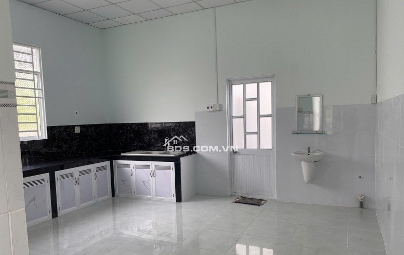 BÁN NHÀ HẺM TẠI PHƯỜNG 1 - TP TRÀ VINH, DT (6X25) GIÁ CHỈ 1.6 TỶ. LH:0985062787.
